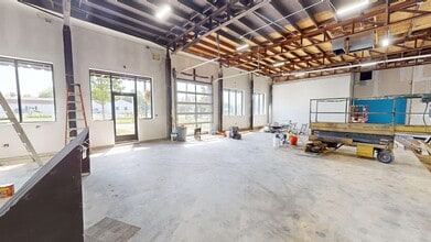 211 Main St, Pinckney, MI à vendre Photo intérieure– Image 2 sur 4