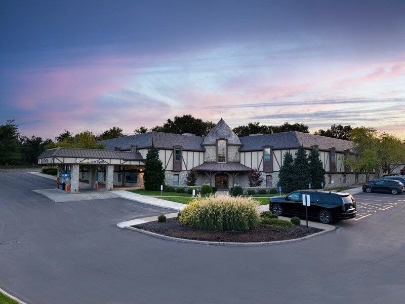 4701 College Blvd, Leawood, KS à louer Photo de l’immeuble– Image 1 sur 9