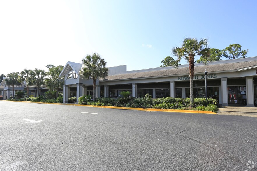 95 Mathews Dr, Hilton Head Island, SC à louer - Photo principale – Image 1 sur 5