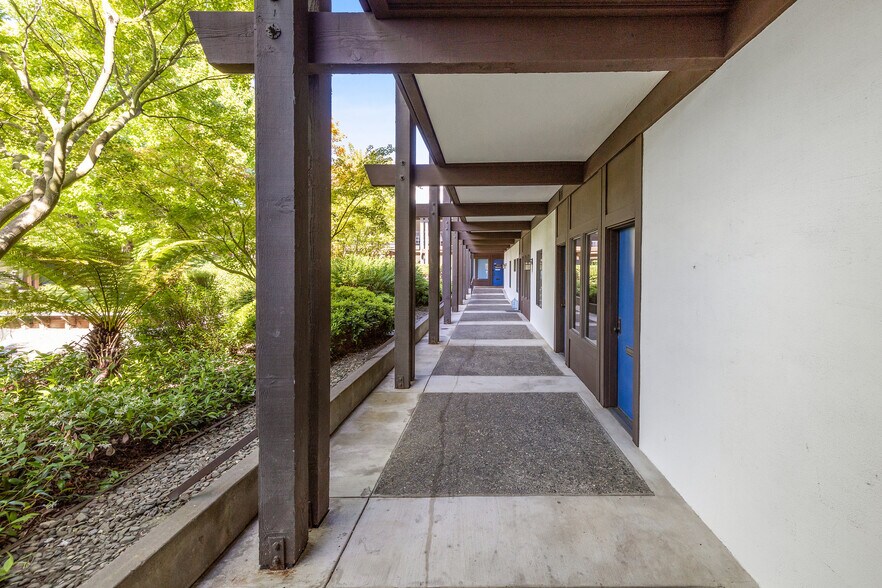 181 Andrieux St, Sonoma, CA à louer - Photo de l’immeuble – Image 2 sur 7