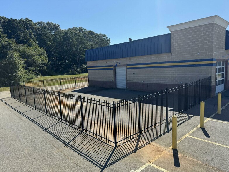 11430 Tara Blvd, Hampton, GA à vendre - Photo de l’immeuble – Image 2 sur 7