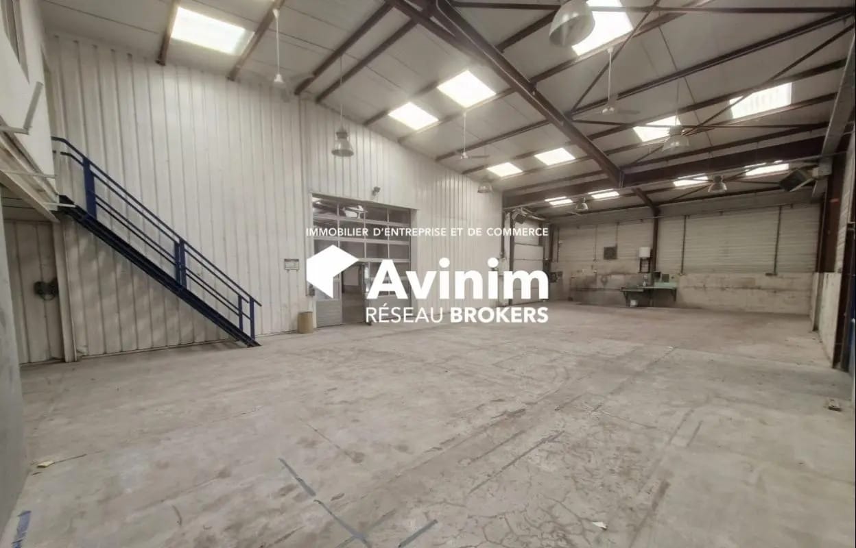 Industriel/Logistique dans Saint-Soupplets à louer Photo intérieure– Image 1 sur 8