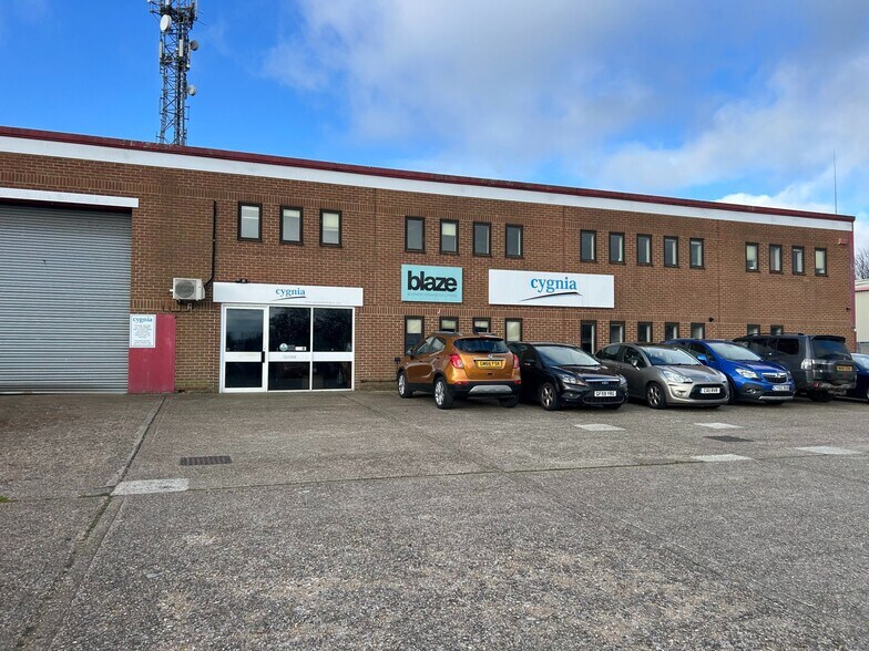 Units 3-4 Anson Close, Broadstairs à louer - Photo de l’immeuble – Image 3 sur 17
