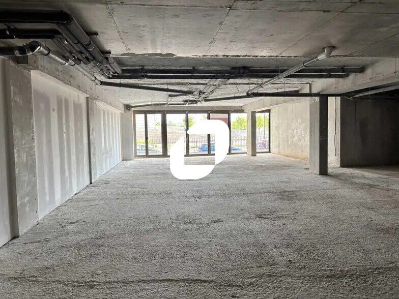 Bureau dans Bordeaux à louer - Photo de l’immeuble – Image 1 sur 10