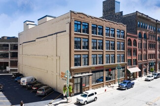 Plus de détails pour 226 N Water St, Milwaukee, WI - Logement à vendre