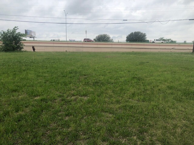 3528 35E, Lancaster, TX à vendre - Photo de l’immeuble – Image 3 sur 13