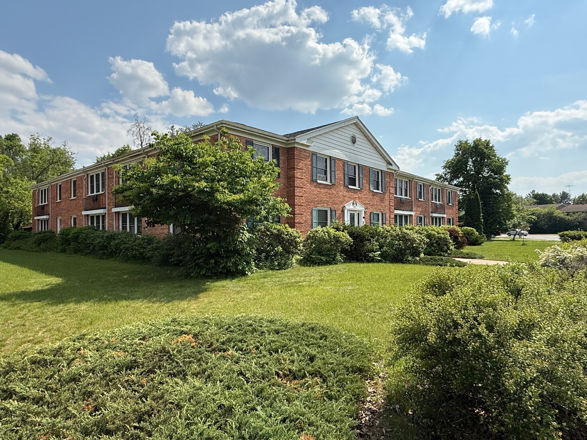 3701 Robert Pl, Stevens Point, WI à vendre Photo principale– Image 1 sur 10