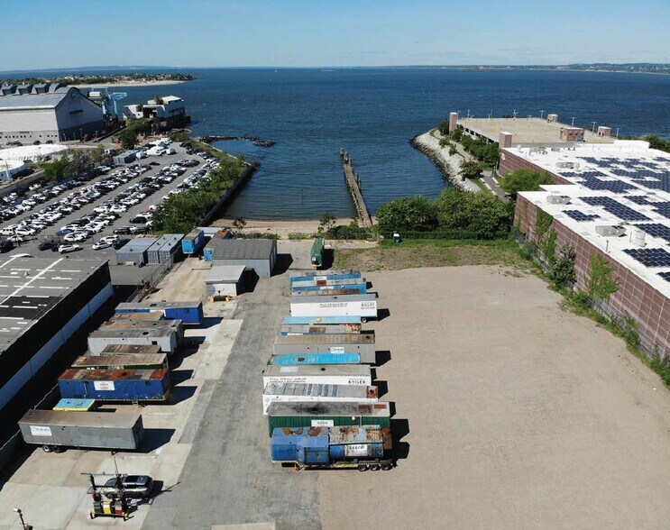 1776 Shore Pky, Brooklyn, NY à louer - Photo de l’immeuble – Image 3 sur 5