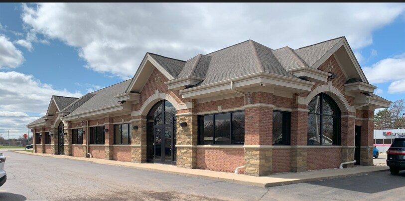 2609 Metropolitan Pky, Sterling Heights, MI à louer - Photo de l’immeuble – Image 2 sur 20