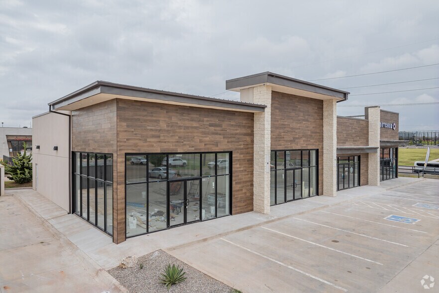 13200 N Pennsylvania Ave, Oklahoma City, OK à louer - Photo de l’immeuble – Image 3 sur 5