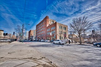 Plus de détails pour 833-845 W Chicago Ave, Chicago, IL - Bureau à vendre