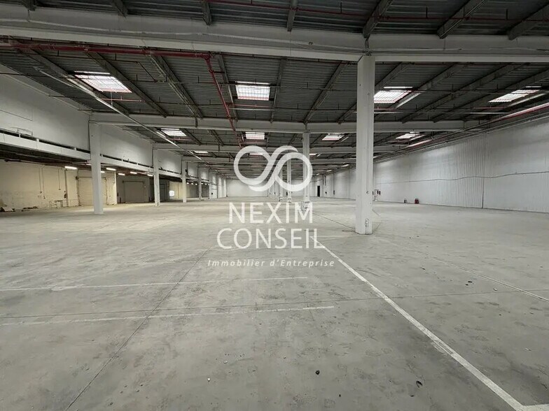 Industriel/Logistique dans Bonneuil-sur-Marne à louer - Photo de l’immeuble – Image 3 sur 5