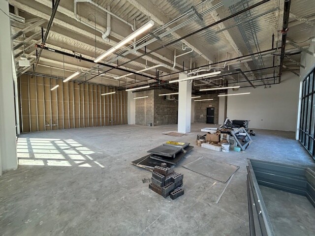 200 N Main St, Evansville, IN à louer - Photo de l’immeuble – Image 3 sur 16
