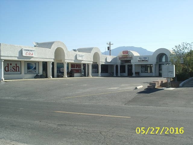 311 S Frontage Rd, Pahrump, NV à louer - Photo principale – Image 1 sur 4