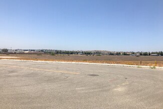 Plus de détails pour NW Nandina Ave & Natwar Ln, Perris, CA - Industriel/Logistique à louer