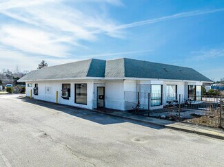 Plus de détails pour 1350 Hartford Ave, Johnston, RI - Local commercial à louer