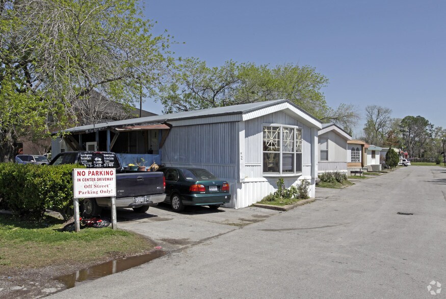 5908 Airline Dr, Houston, TX à vendre - Photo de l’immeuble – Image 2 sur 7