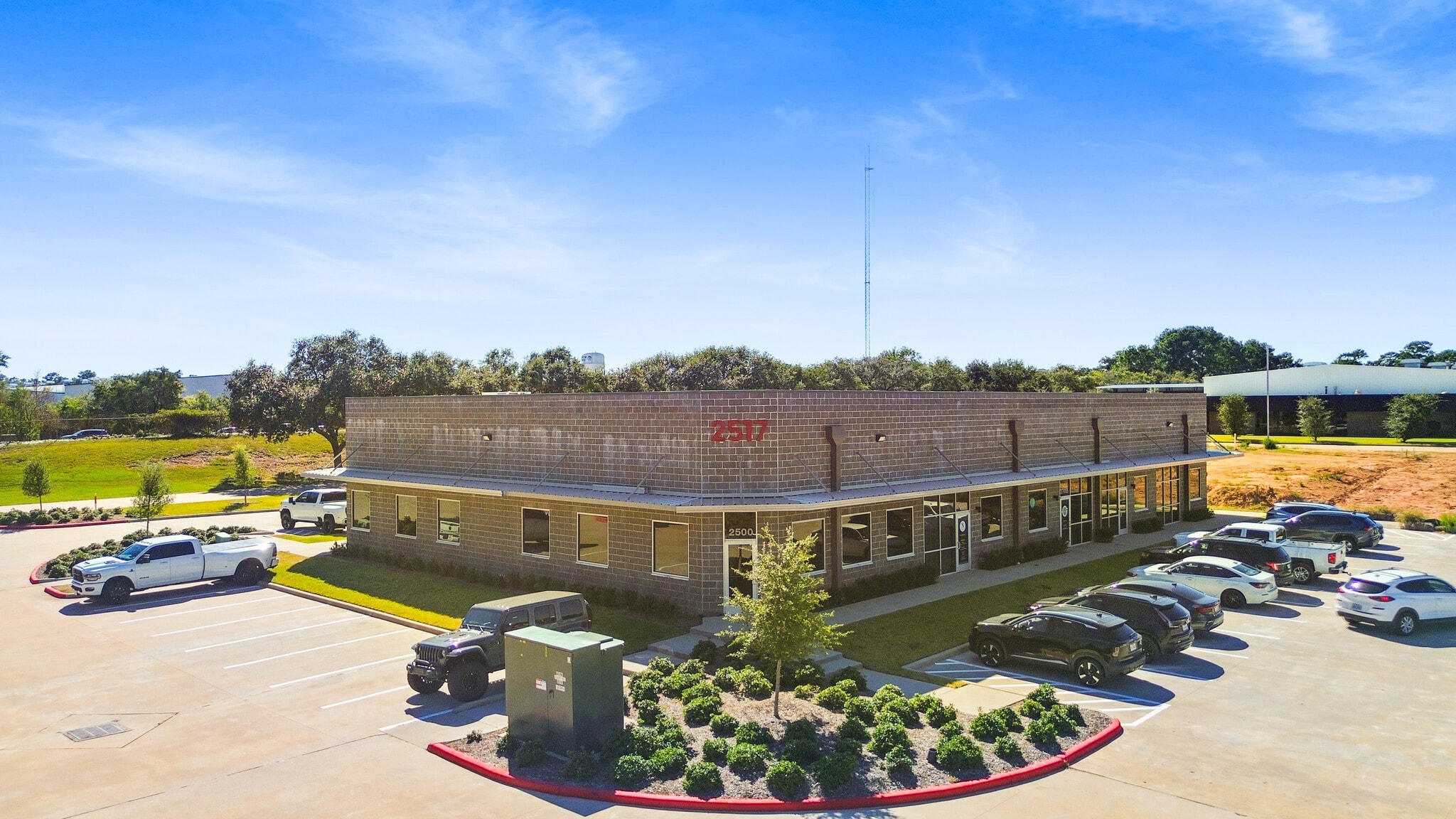 2517 N Frazier St, Conroe, TX à vendre Photo principale– Image 1 sur 16