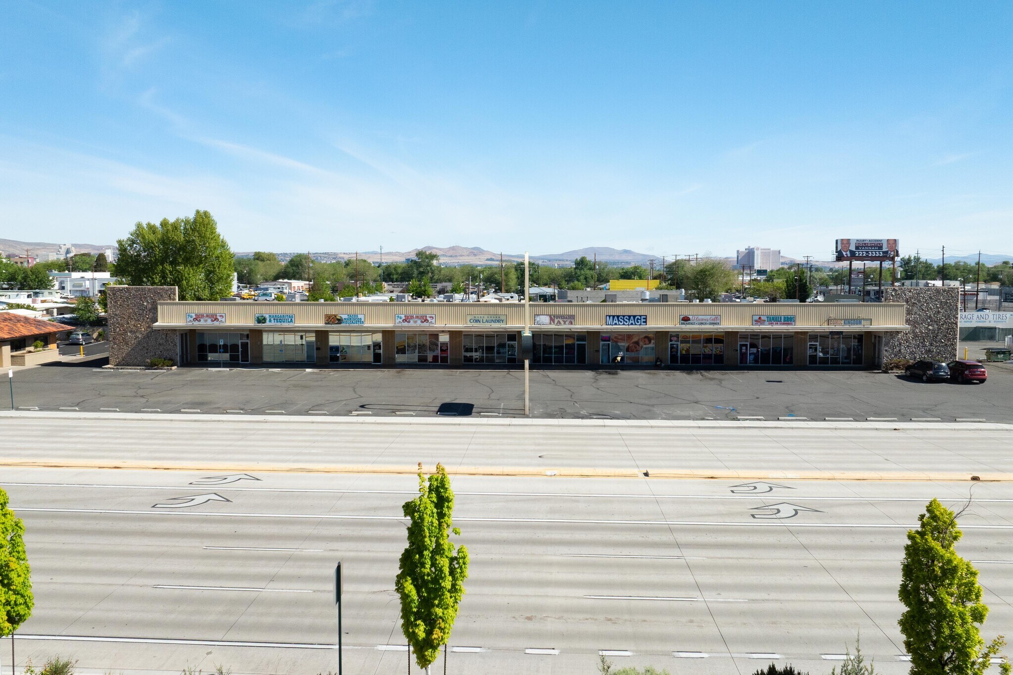 540-585 E Moana Ln, Reno, NV à louer Photo de l’immeuble– Image 1 sur 3