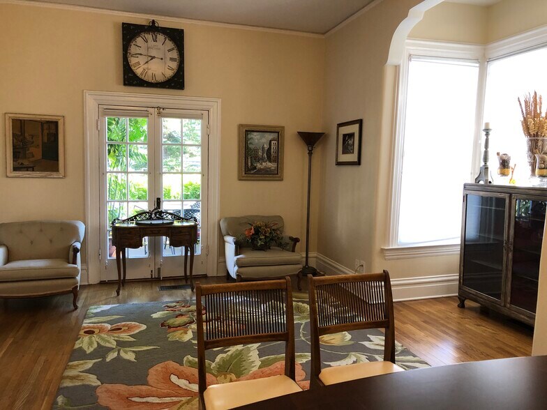 200 W Victoria St, Santa Barbara, CA à louer - Photo de l’immeuble – Image 2 sur 12