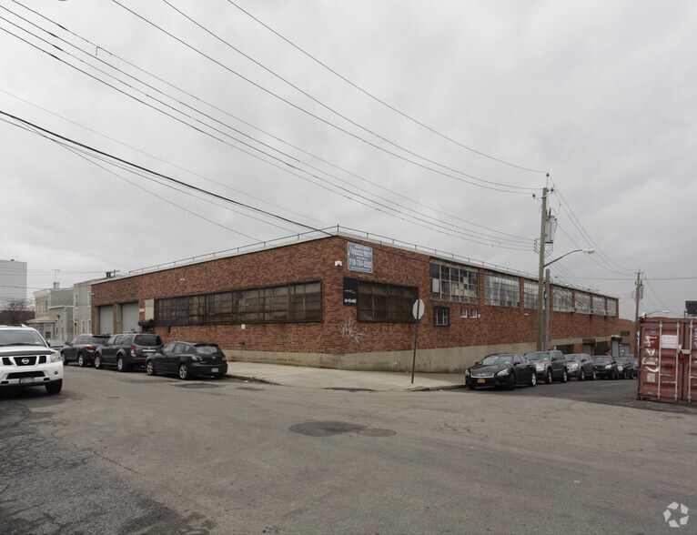 54-60 46th St, Maspeth, NY à louer - Photo de l’immeuble – Image 2 sur 9