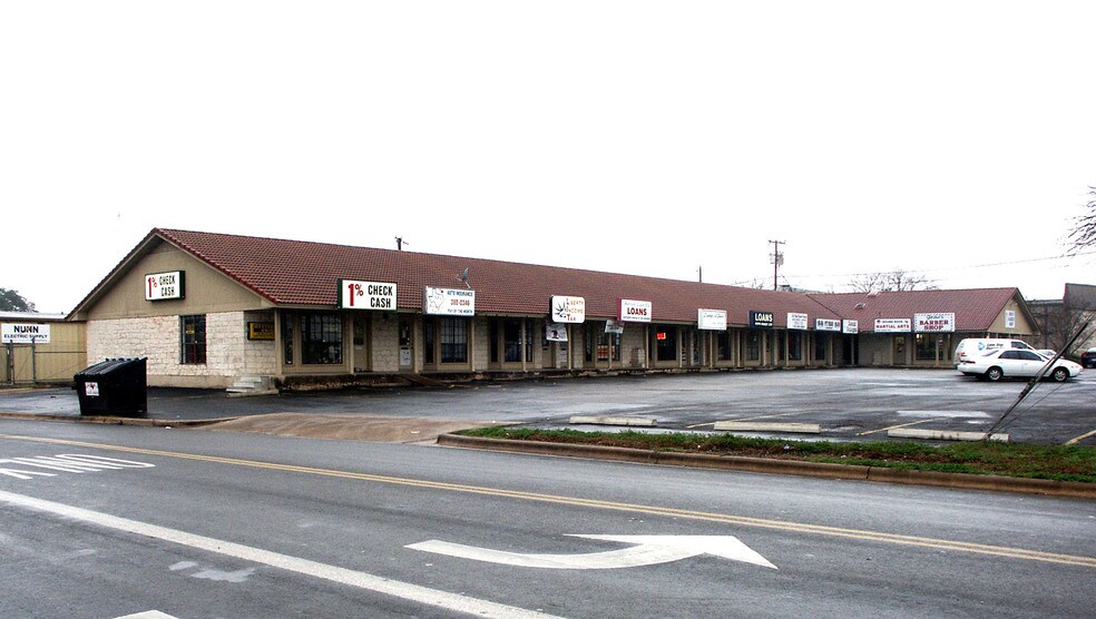 1800 N Mays St, Round Rock, TX à louer - Photo de l’immeuble – Image 2 sur 4