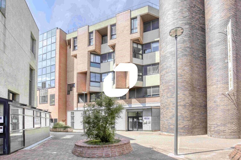 8 Place De La Fontaine, Cergy à louer - Photo de l’immeuble – Image 1 sur 18