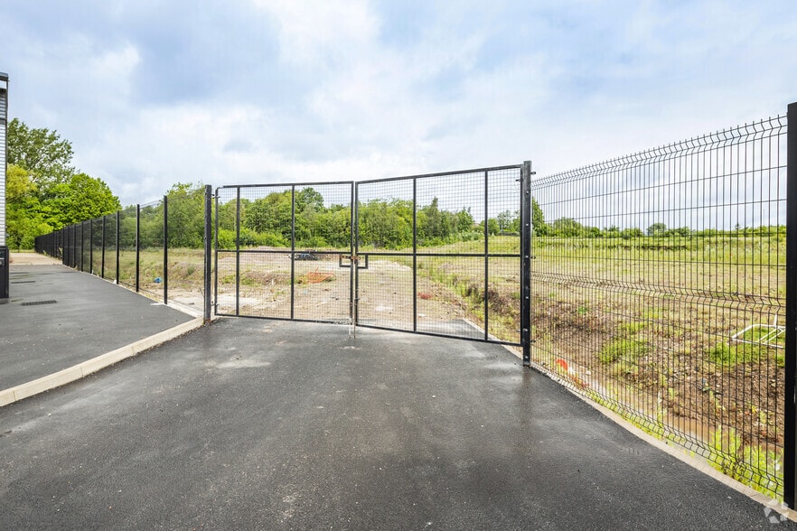 Grimshaw Ln, Manchester à louer - Photo de l’immeuble – Image 2 sur 32