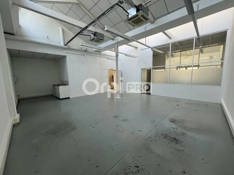 Bureau dans Lyon à louer - Photo de l’immeuble – Image 1 sur 9
