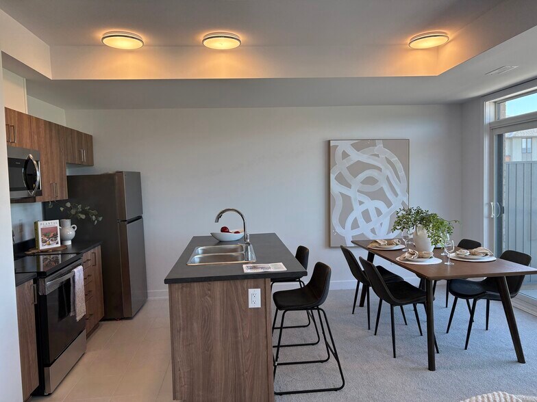 33 Salamander Way, Ottawa, ON à vendre - Photo de l’immeuble – Image 3 sur 12
