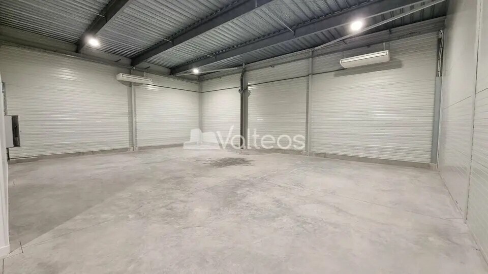 Bureau dans SAINTE-FOY-D'AIGREFEUILLE à louer - Photo intérieure – Image 2 sur 5