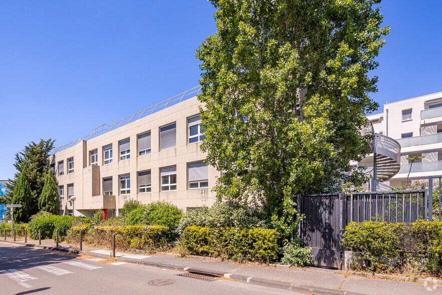 35 Boulevard Baptistin Cayol, Marseille à louer - Photo de l’immeuble – Image 3 sur 3