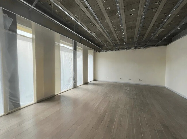 Plus de détails pour Local commercial à louer