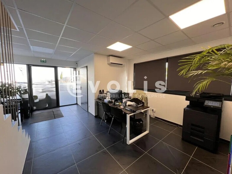 Industriel/Logistique dans Pompignac à louer - Photo intérieure – Image 2 sur 7