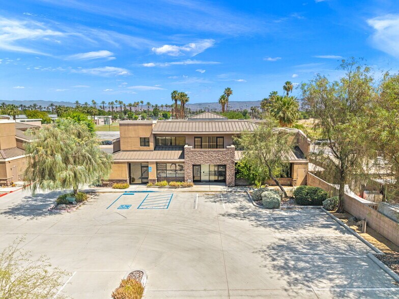 73321 Fred Waring Dr, Palm Desert, CA à louer - Photo de l’immeuble – Image 3 sur 23