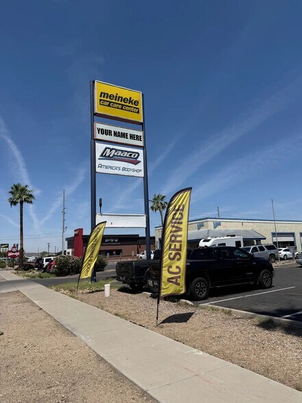 2222 W Deer Valley Rd, Phoenix, AZ à louer - Photo de l’immeuble – Image 3 sur 6