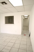 3859 E Southcross Blvd, San Antonio, TX à louer Photo intérieure– Image 2 sur 11