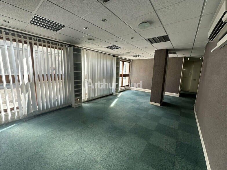 Bureau dans Chalons En Champagne à vendre - Photo intérieure – Image 1 sur 7