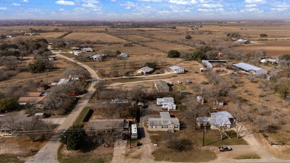 505 TX-173, Hondo, TX à vendre - Photo de l’immeuble – Image 3 sur 11