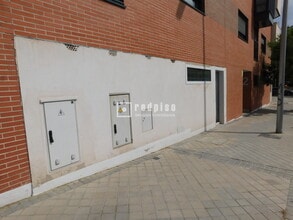 Local commercial dans Madrid, Madrid à louer Photo intérieure– Image 1 sur 9