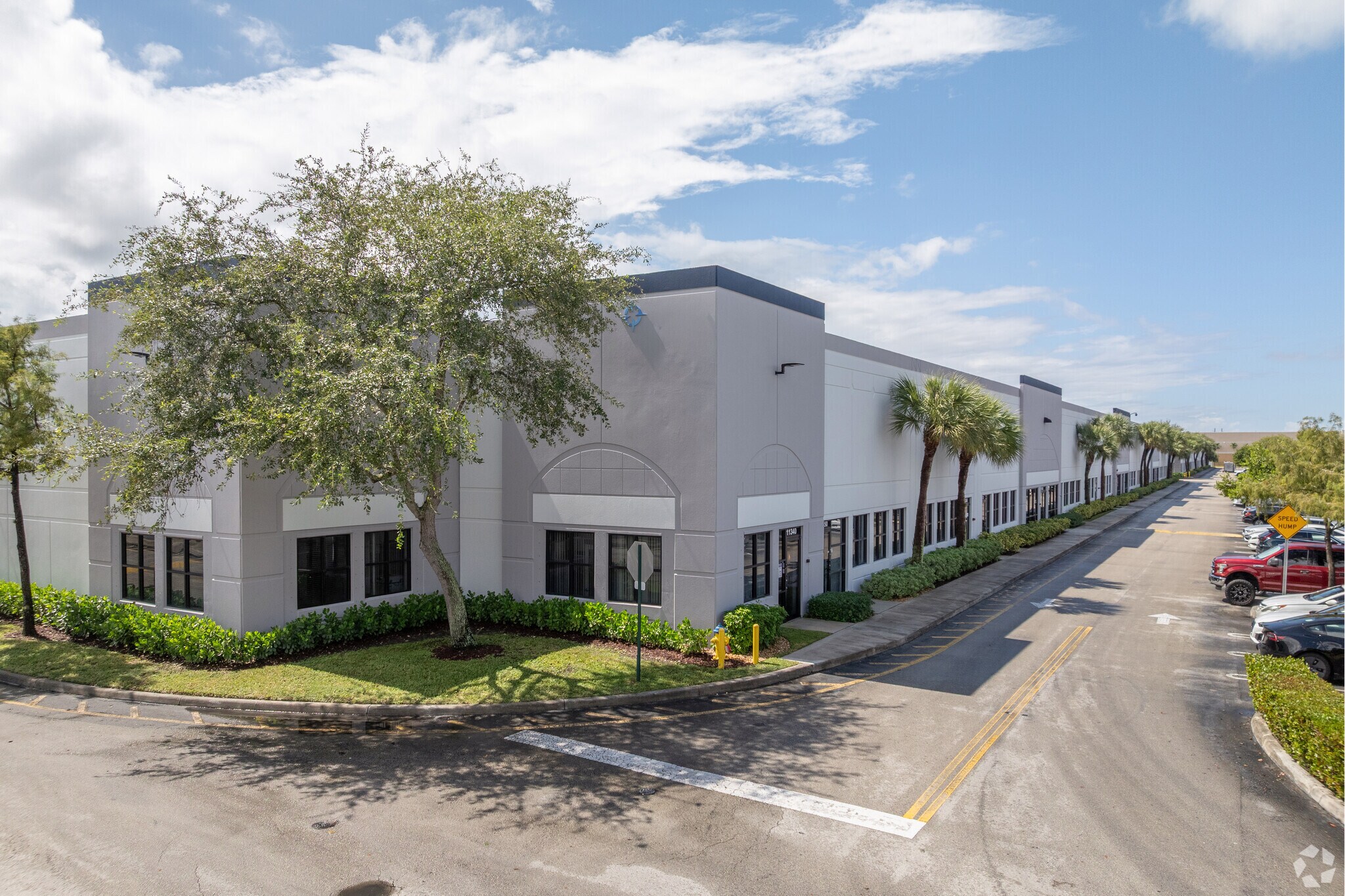 11341-11491 Interchange Cir S, Miramar, FL à louer Photo principale– Image 1 sur 10
