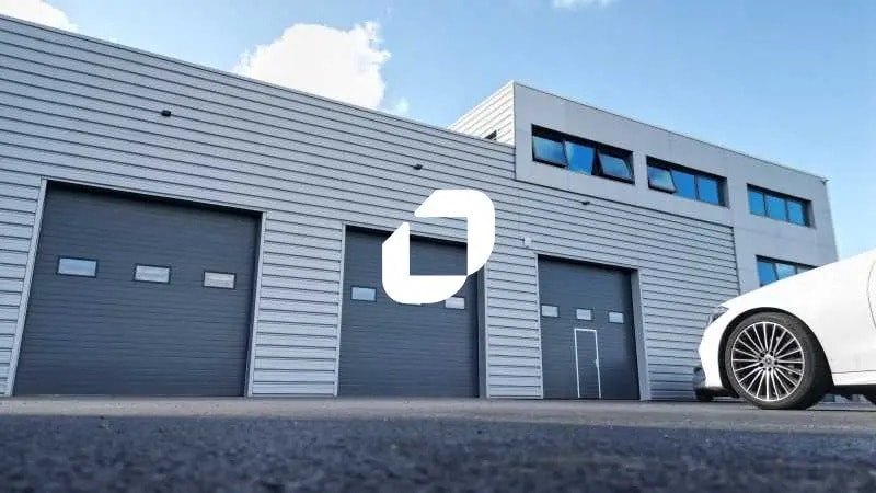 Local d’activités dans Égly à louer - Photo de l’immeuble – Image 2 sur 7