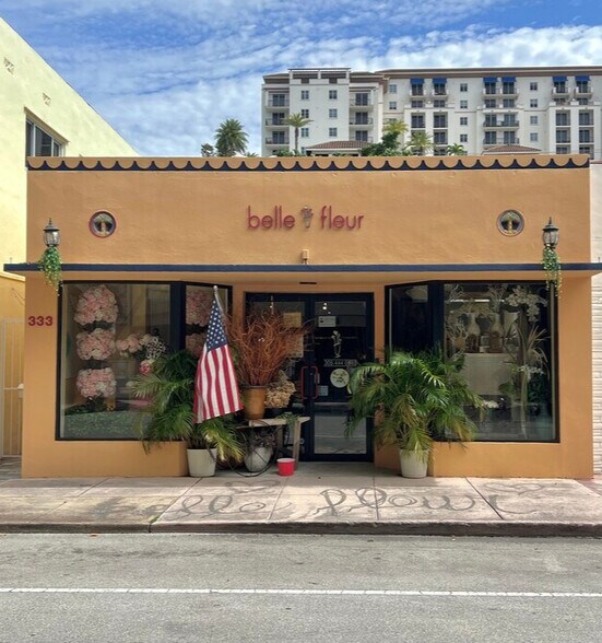 333 Alcazar Ave, Coral Gables, FL à vendre - Photo de l’immeuble – Image 3 sur 11