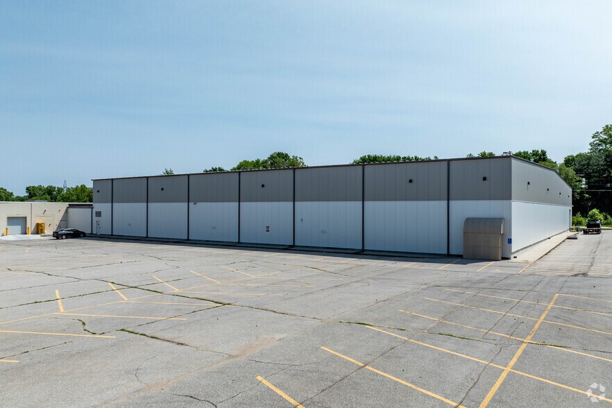 4700 S 19th St, Lincoln, NE à louer - Photo de l’immeuble – Image 3 sur 6