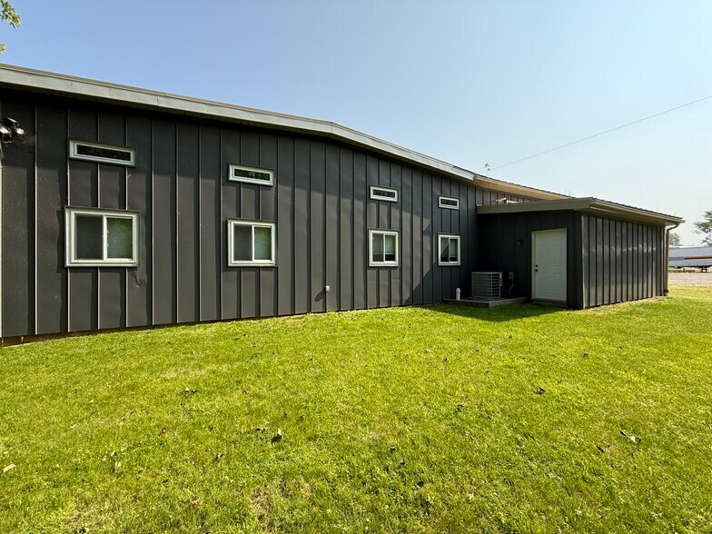 805 Atlantic Ave, Franklin, PA à vendre - Photo de l’immeuble – Image 3 sur 40