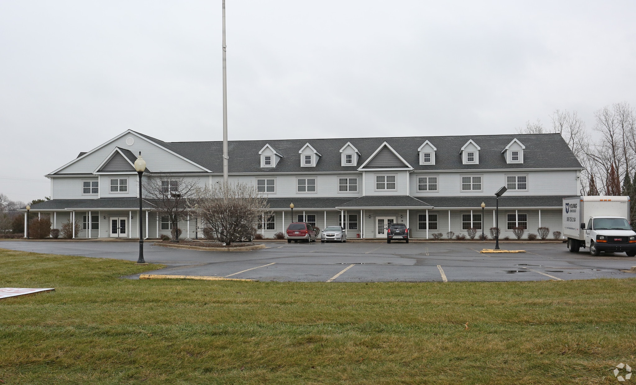 15173 North Rd, Fenton, MI à louer Photo de l’immeuble– Image 1 sur 6