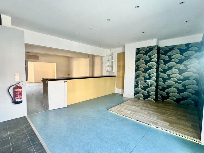 58 Wolverton Rd, Milton Keynes à louer - Photo de l’immeuble – Image 3 sur 6