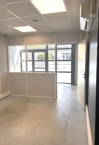 Plus de détails pour 388 Boulevard Jean-Jacques Bosc, Bègles - Local d'activités à louer