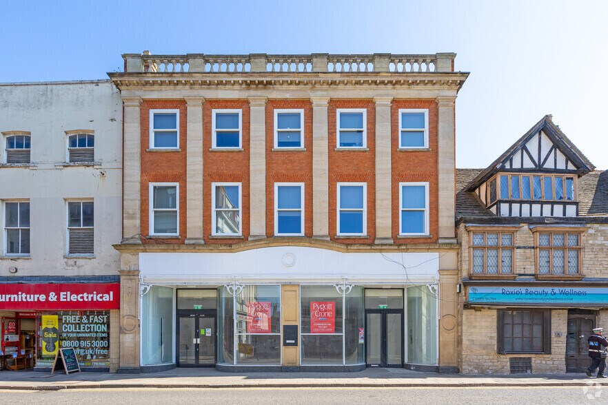 10 High St, Grantham à louer - Photo de l’immeuble – Image 2 sur 3