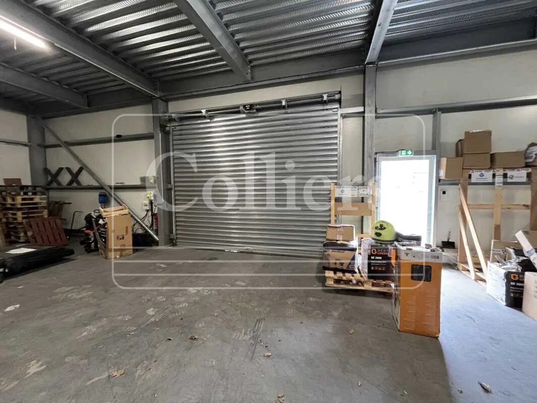 Local d’activités dans Gémenos à louer Photo intérieure– Image 1 sur 4